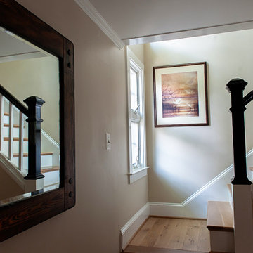 Del Ray Farm House: Staircase