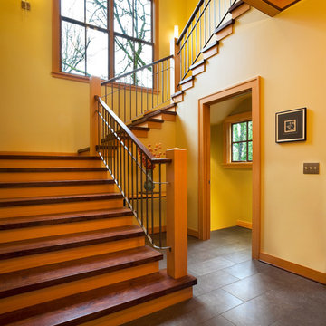 Entrances, Hallways & Stairs