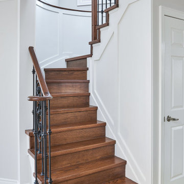 ENTRY STAIRCASE