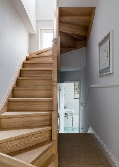 Transitional Staircase by VORBILD Architecture
