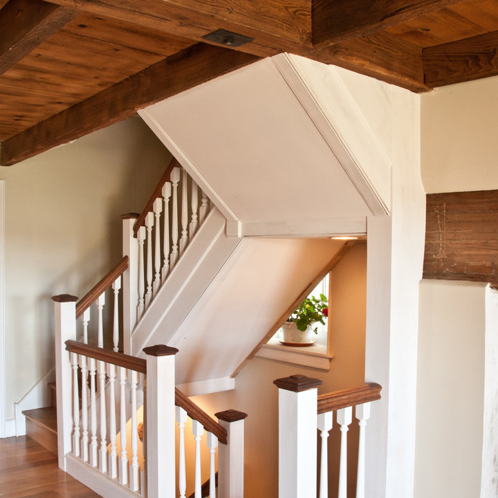 75 Beautiful Staircase Banister Spindle Ideas and Designs Houzz