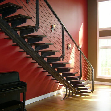 Floating single stringer with open risers