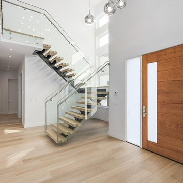 Floating staircase/ Entry