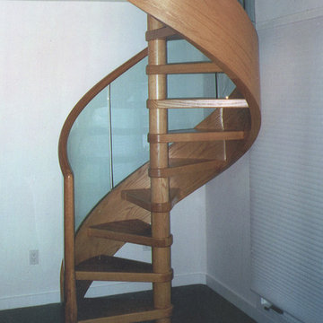 Glass Railing Oak Spiral Staircase