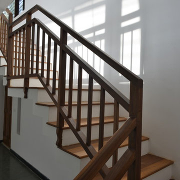 Good Earth PalmGrove- timber stair