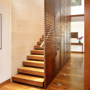 Zen staircase photo in Los Angeles