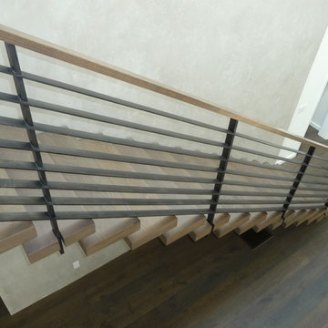 Horizontal Rails