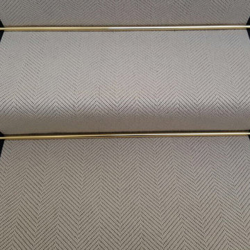 Installing Carpet to Stairs With Border