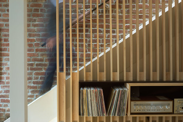 Contemporary Staircase by Sanders Pace Architecture