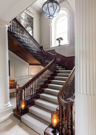 American Traditional Staircase by Simon Herrema Photography