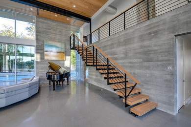 Inspiration for a modern staircase remodel in Orlando