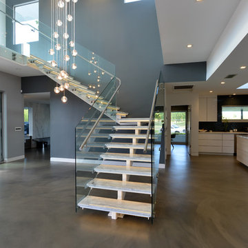 Lakewood Modern Residence