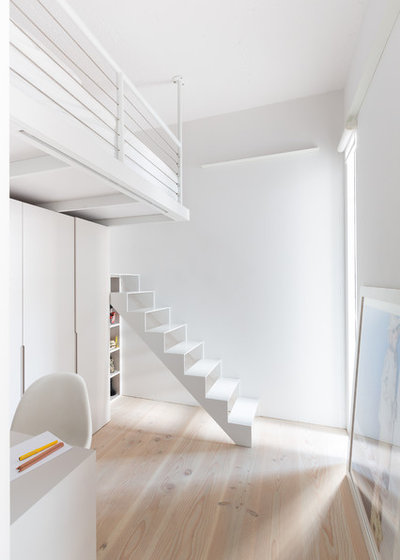 Scandinavian Staircase by Nia Morris Studio