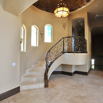 Los Lagos Estate