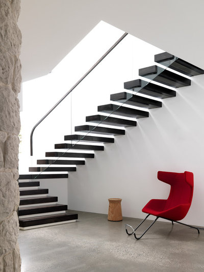 Contemporary Staircase by Luigi Rosselli Architects