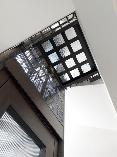 Transitional Staircase by Luigi Rosselli Architects