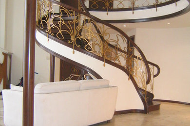 Example of a classic staircase design in Montreal