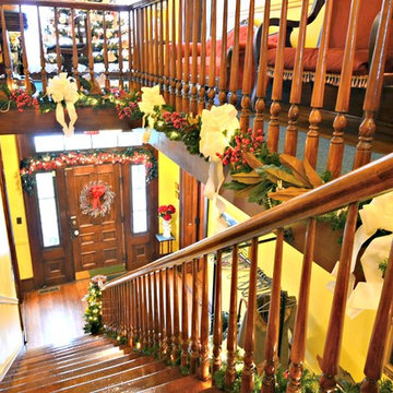 Mansion Christmas Decor