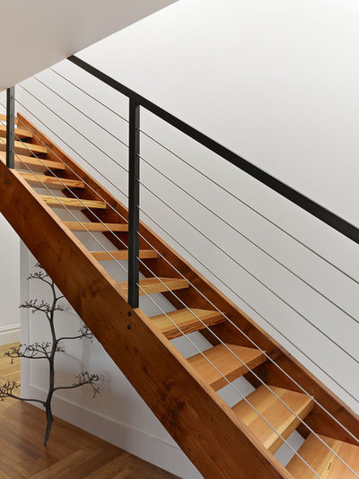 Modern Staircase by Lee & Co Contractors