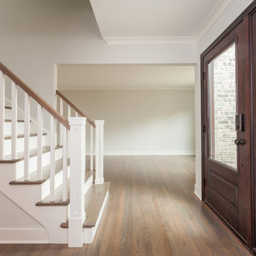 Mid Century meets Transitional in Clarendon Hills
