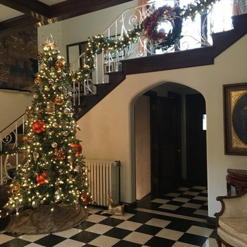 Mid-Town Holiday Tour, Meridian Street Home