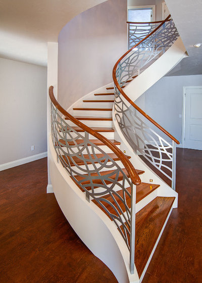 Modern Staircase by Arcways, Inc.