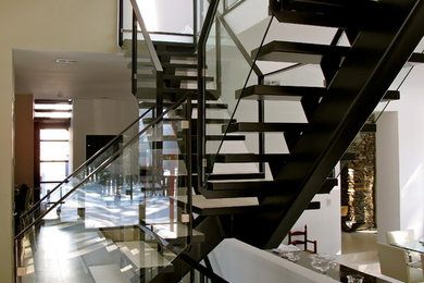 Modern Floating Stair - Door 13 Architects