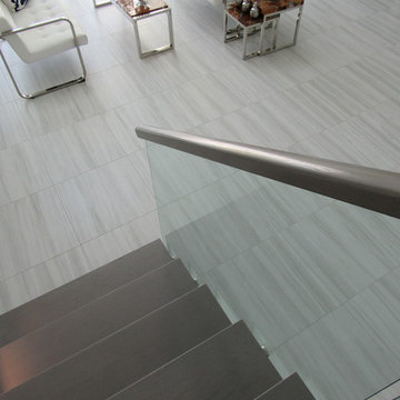Modern Glass Staircase. Modern Duran