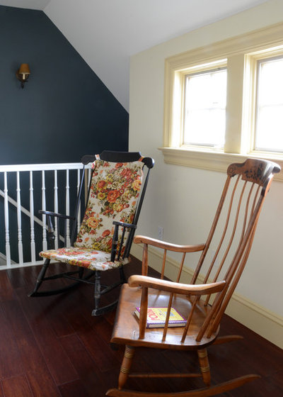 Traditional Staircase by Design Fixation [Faith Provencher]