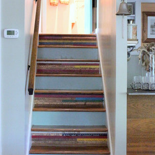 Exempel på en shabby chic-inspirerad trappa