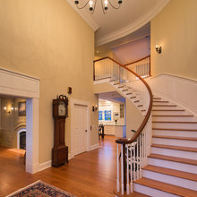 Foyer/Stairs