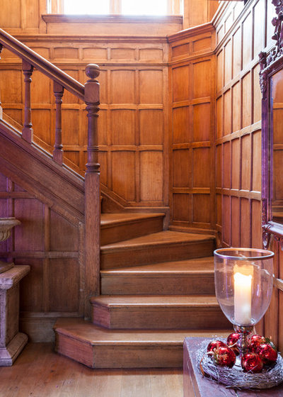 Traditional Staircase by Chris Snook