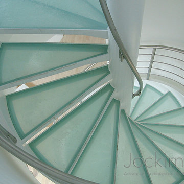NY Private Residence Spiral glass treads