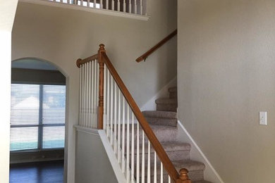 Example of a classic staircase design in Dallas
