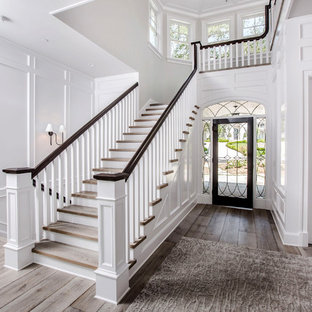 75 Beautiful Traditional Staircase With Wooden Risers Pictures Ideas November 2020 Houzz