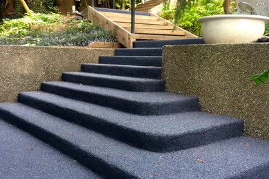 Example of a minimalist staircase design in Vancouver