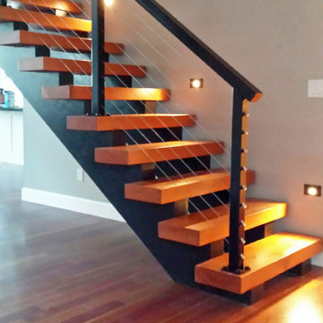 PT Ludlow, WA: Black Aluminum Railing for Stairs and Loft Over Living Room