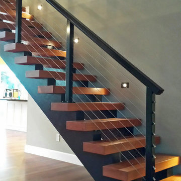 PT Ludlow, WA: Black Aluminum Railing for Stairs and Loft Over Living Room
