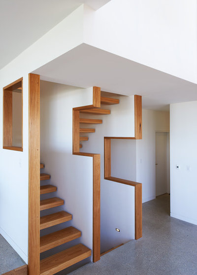 Contemporary Staircase by Mackenzie Pronk Architects