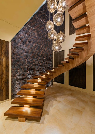 Contemporary Staircase by Mansi Desai