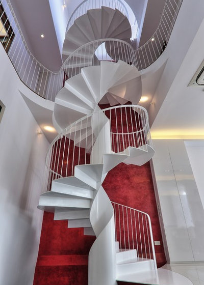 Contemporary Staircase by EZRA Architects