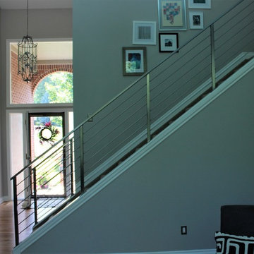 Sleek Stainless Steel Horizontal Rail