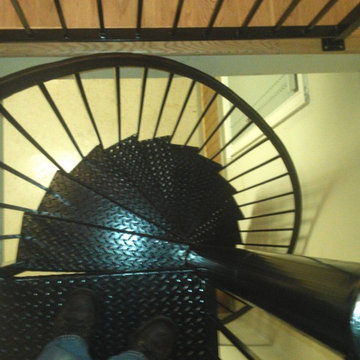 Spiral Staircase / Metal Stairs