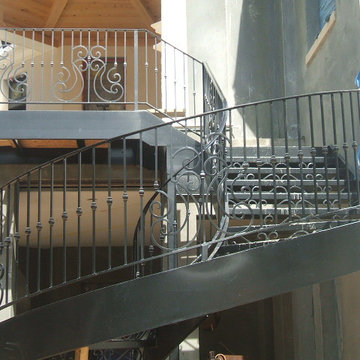 Spiral Staircase / Metal Stairs