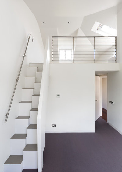 Contemporary Staircase by Gregory Phillips Architects