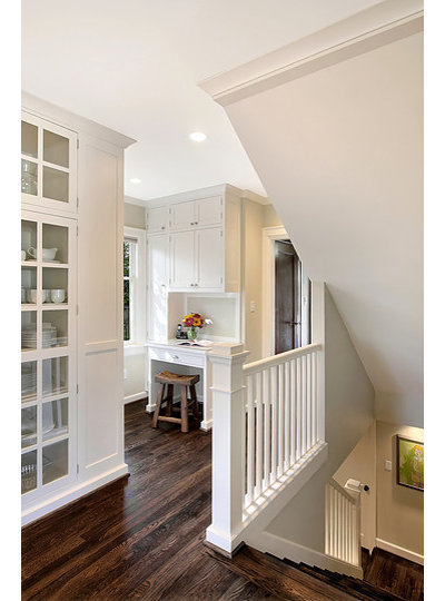 Traditional Staircase by Logan's Hammer Building & Renovation
