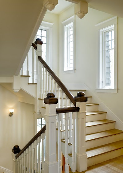 Traditional Staircase by Smith & Vansant Architects PC