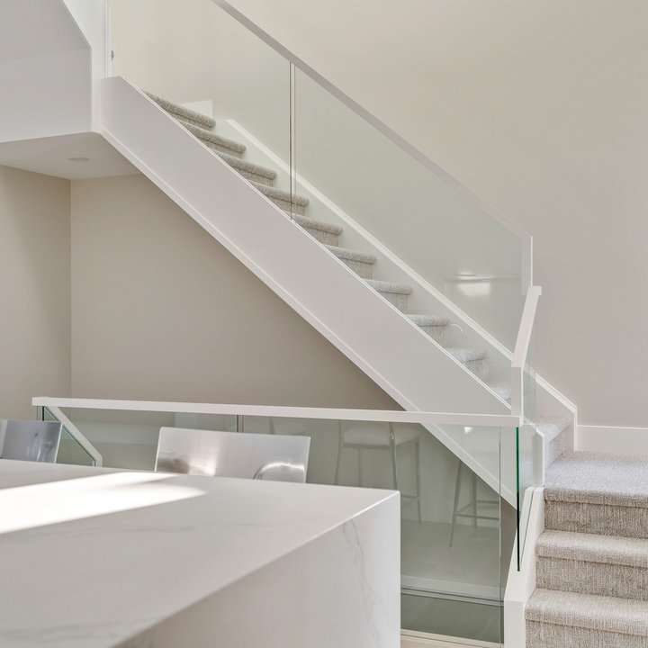 Enclosed Staircase Railing - Photos & Ideas | Houzz