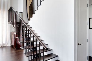 Staircase - contemporary open staircase idea in New York