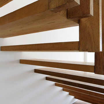 Stairs - Natural solid timber floating staircase -Avoca Weekender - Avoca Beach